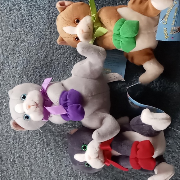 Three Little Kittens Plushies - Picture 2 of 14